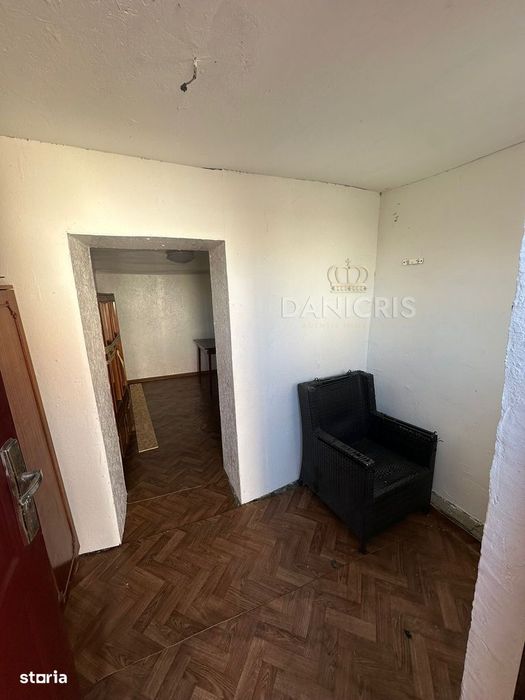 Casă Palas | 3 camere  | Teren 275 mp  | Pod Înalt | Beci