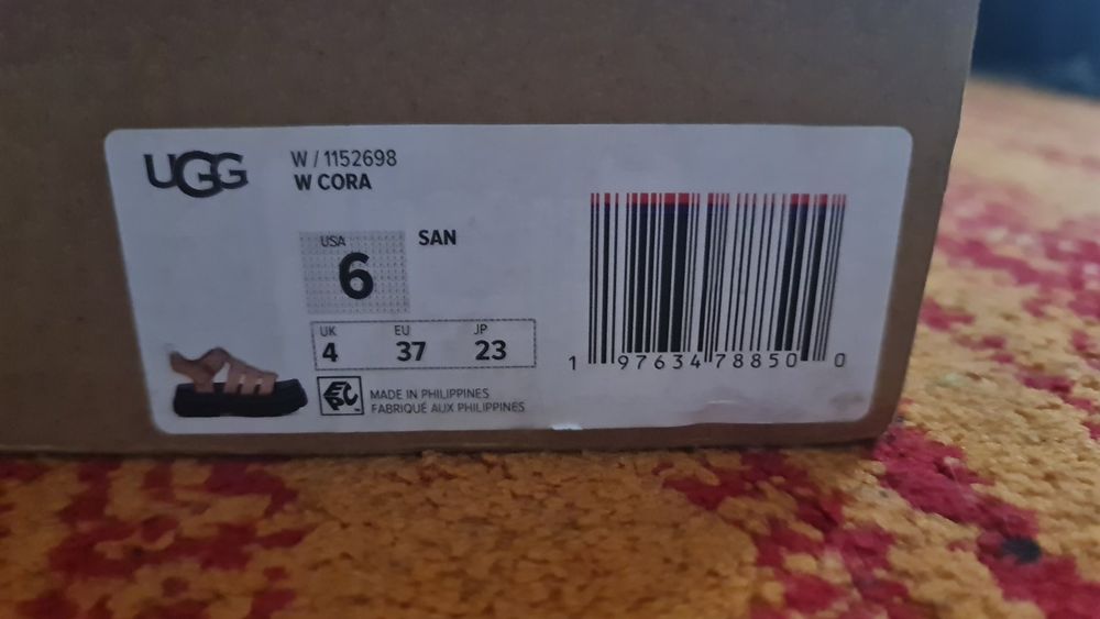 Ugg Cora сандали 37 номер