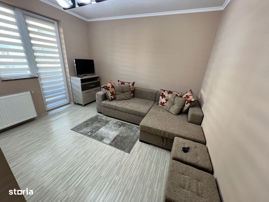 Garsoniera decomandata,recent renovata, zona Turnisor