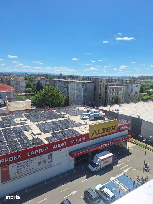 Cladire de birouri / spatii comerciale,