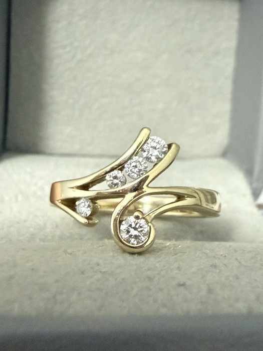 Бриллиантовое кольцо EPL