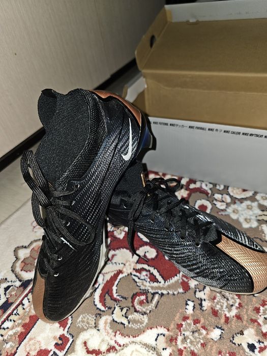 Футбольные Бутсы