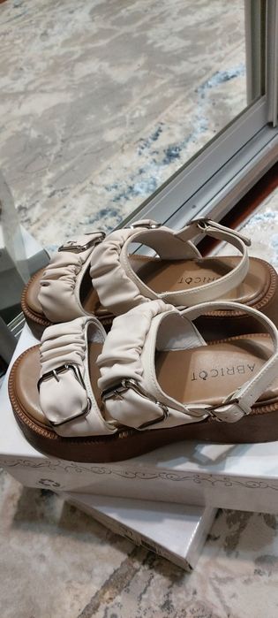 Продам сандали, туфли 38-39р