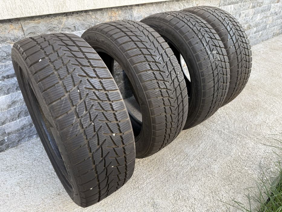 Vand 4 anvope Radar Alpin 205 55 17 de iarna DOT 2025