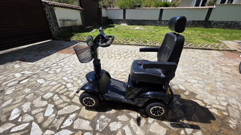 Акумулаторна инвалидна количка