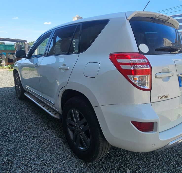 TOYOTA RAV4 2013 — imagine 5