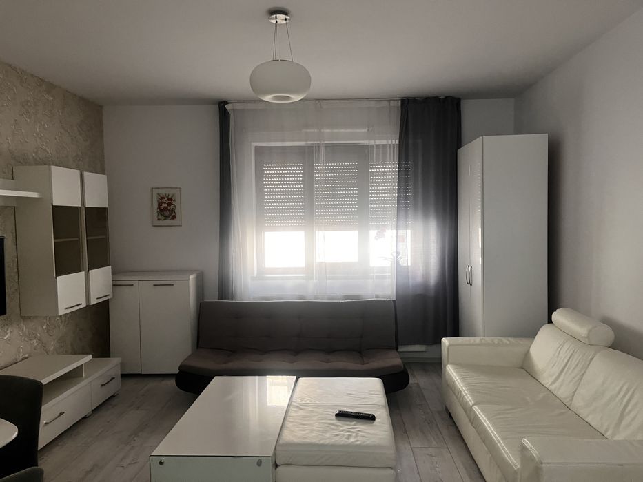 Apartament la casa