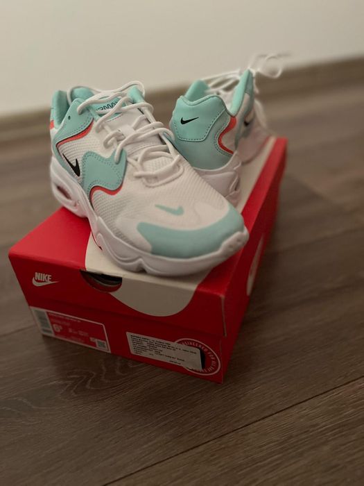 Дамски маратонки Nike номер 37.5