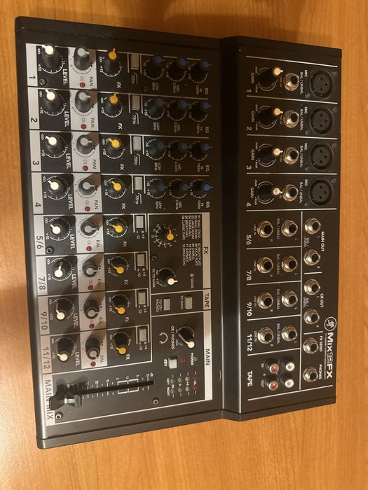Mackie mix 12fx mixer