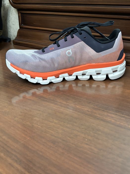 Беговые кроссовки On Running Cloudflow 4