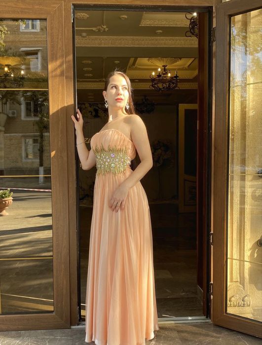 Срочно! Продаю вечерние платья