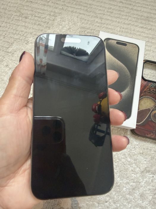 Продам айфон 15про