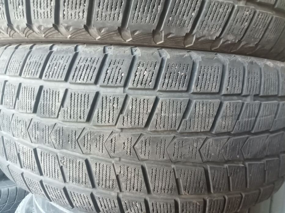 Продам резину Зина
