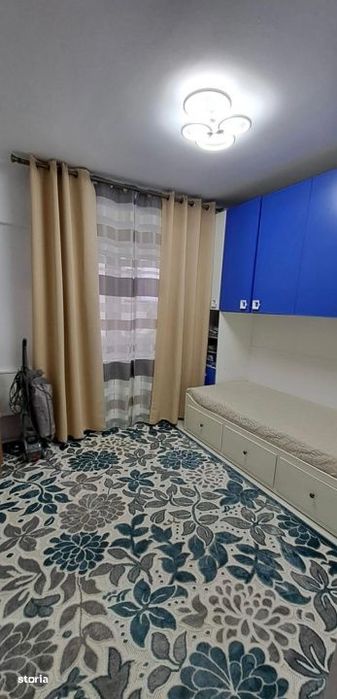 Apartament 3 camere, 80 mp, etaj 3 ,Radauti