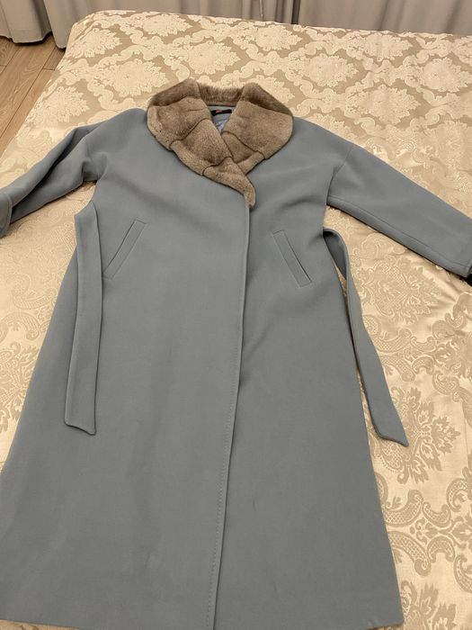Продам новое пальто