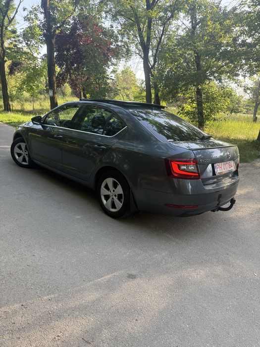 SKODA Octavia 2018 — imagine 5