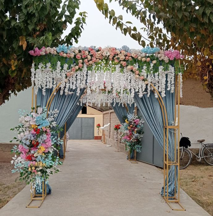 Oformleniya, tóy bezaklari sotiladi