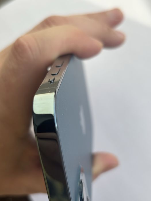 Продам Iphone 12 pro