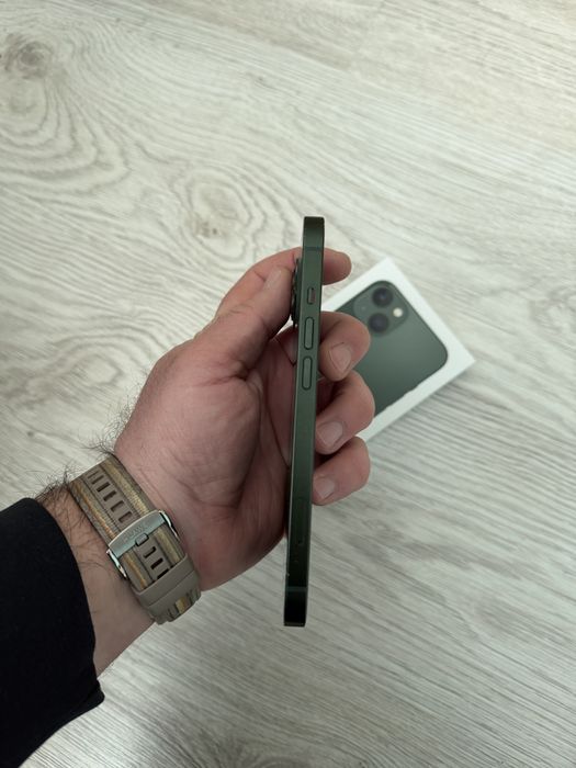 iPhone 13 alpine green ,128GB 4GB RAM 5G