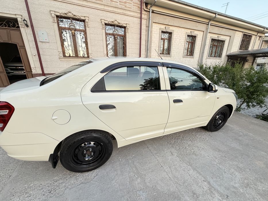 Chevrolet Cobalt 2015 — 3