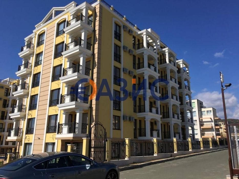 Продава се Двустаен апартамент в Свети Влас - 55 кв.м за 881 €/кв.м - Снимка #13