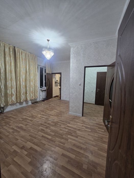 Продаётся Сергели 6а 2ком 1этаж 51000&