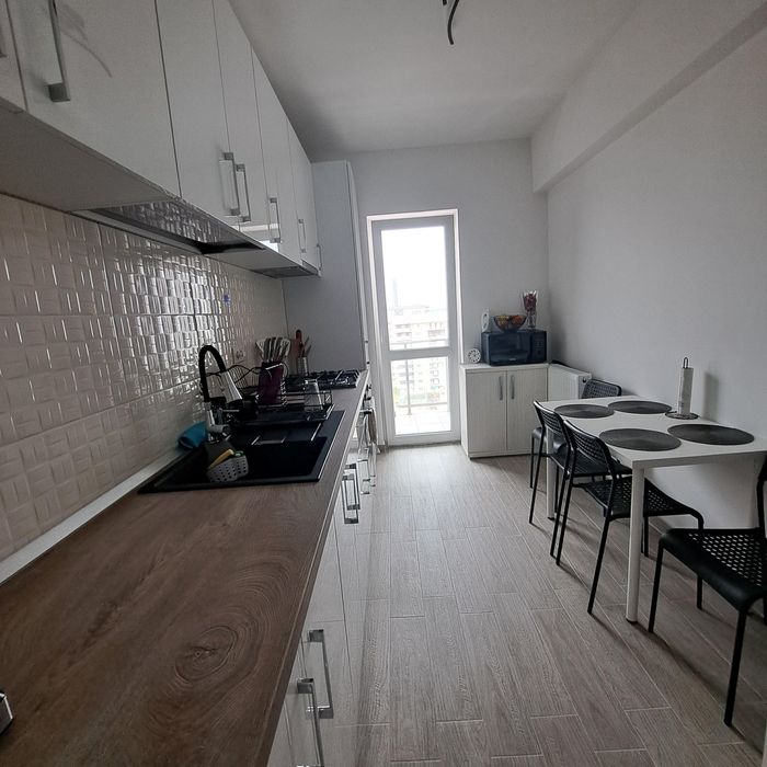 Închiriez apartament 3 camere Berceni