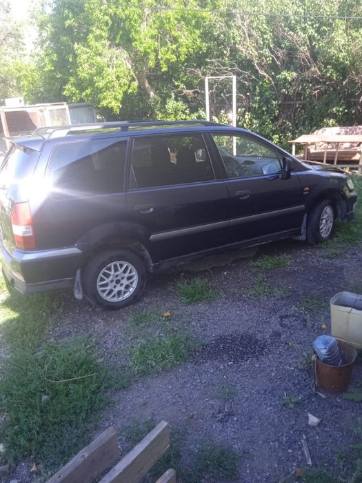 Mitsubishi Space Wagon 1999г.