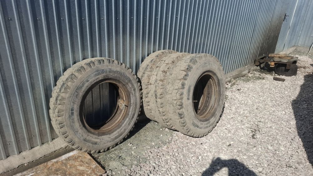 Продам шины Кама 9.00 R20