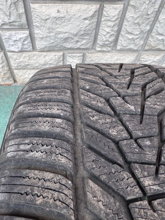 Hankook winter i-cept evo 3 245/40/17