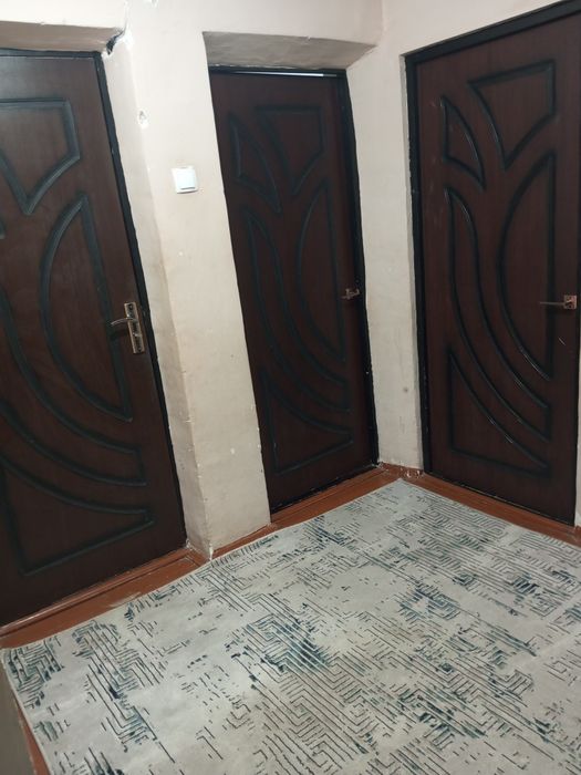 4 honali uy  sotiladi.. 4 etaj   52.000$$ kelishiladigan joyi boryana