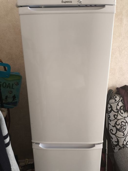 Холодильник Бирюса