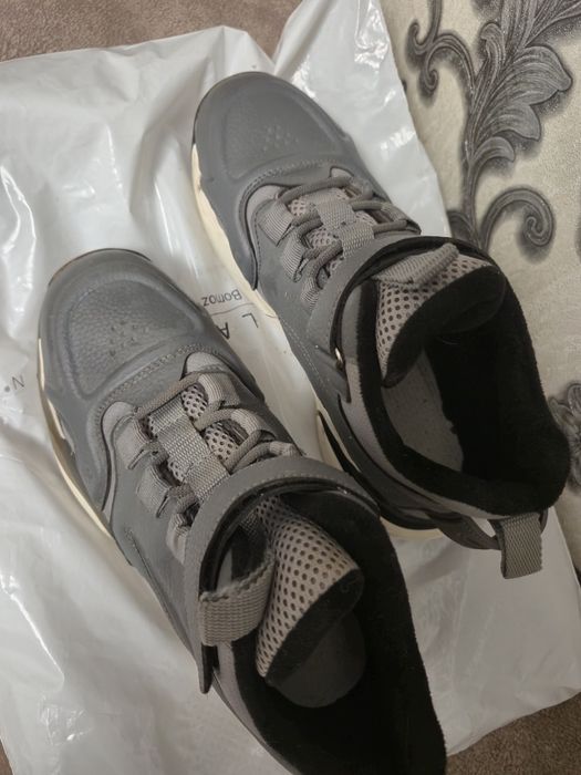 Продам обувь на мальчика 38-39р