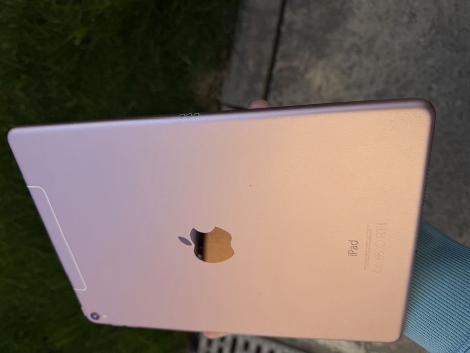 Apple iPad Pro 9.7 cutie originala