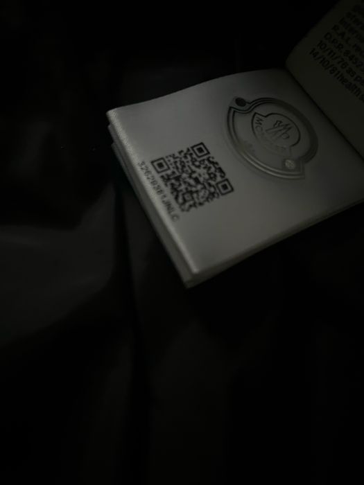 Пуховик Moncler