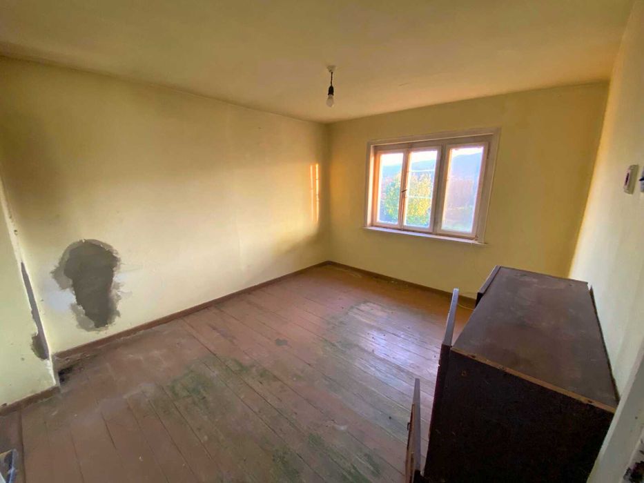 Продава се Къща в с. Янково, Област Шумен - 209 кв.м за 73 €/кв.м - Снимка #11