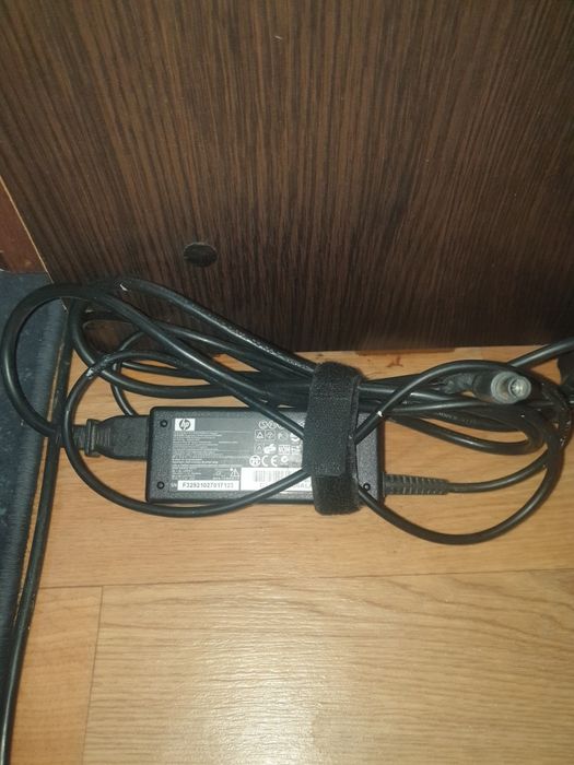 Оригинальное зарядное устройство HP