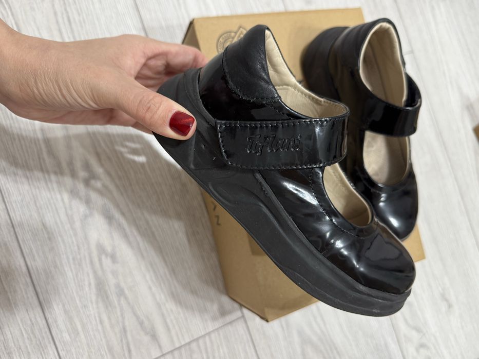 Туфли лакированные для девочки