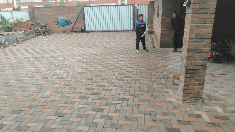Уклатка брусчатки