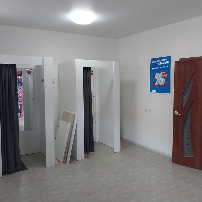 Тумбы столы, примеречная с зеркалом