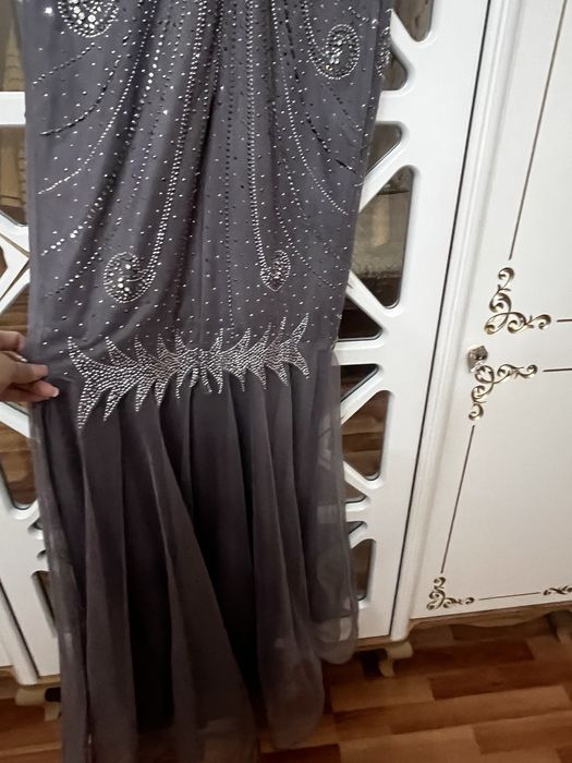 Платье нарядное