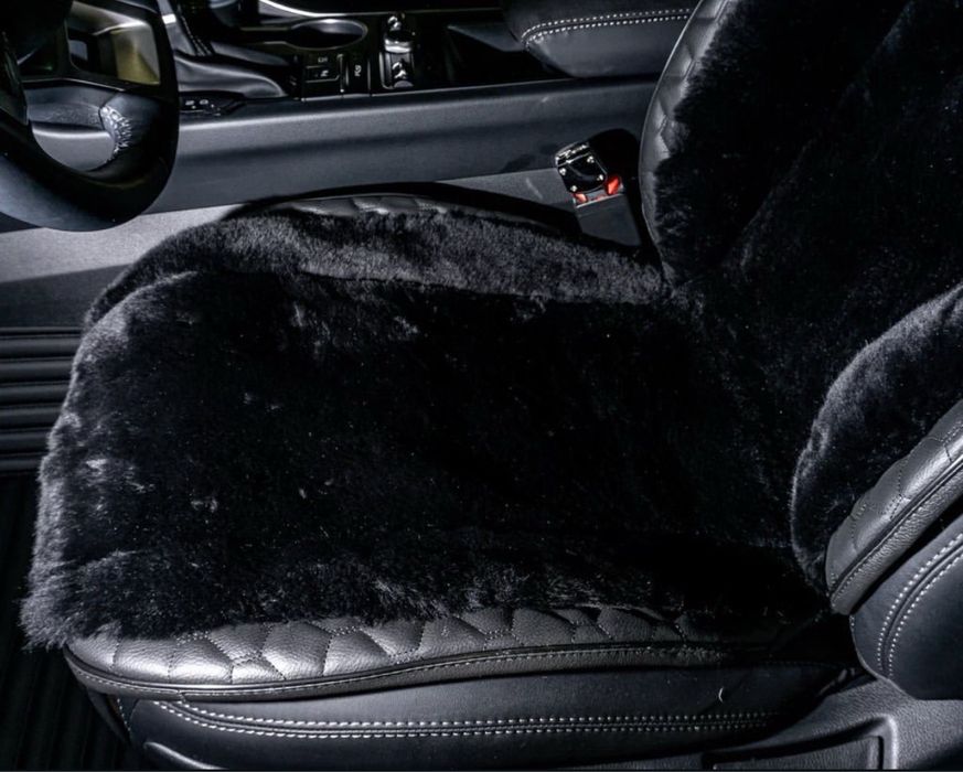 Автонакидка из меха