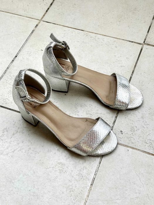 Sandale de damă argintii