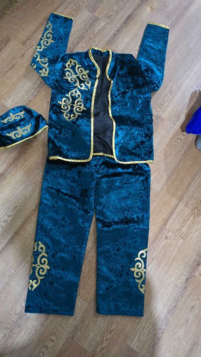 Продам национальную одежду