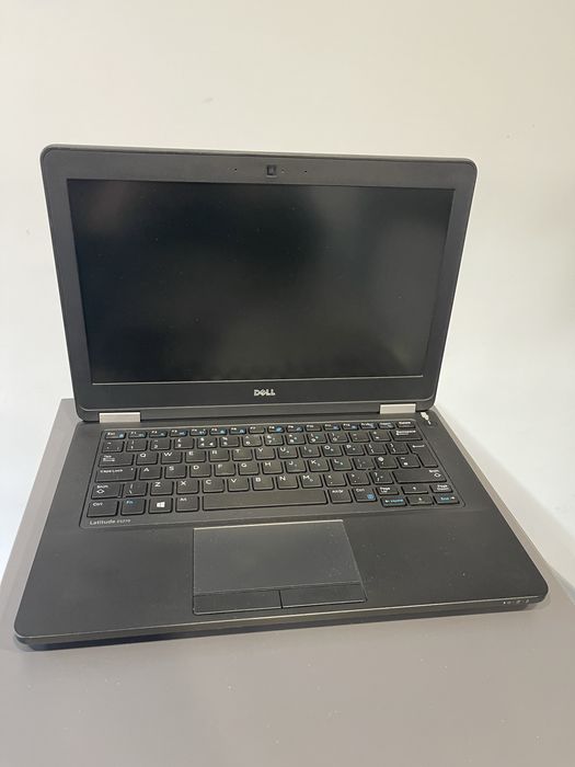 Dell latitude E5270