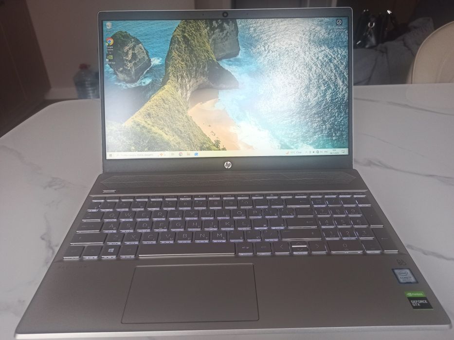Продам ноутбук - HP Pavilion 15-cs2045ur