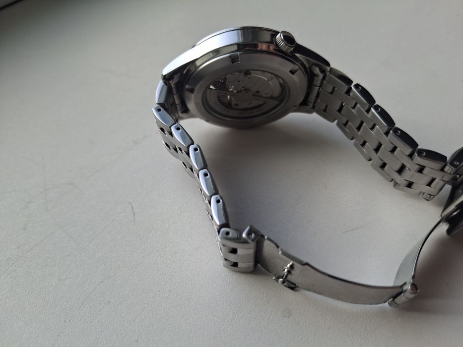 Продам мужские часы