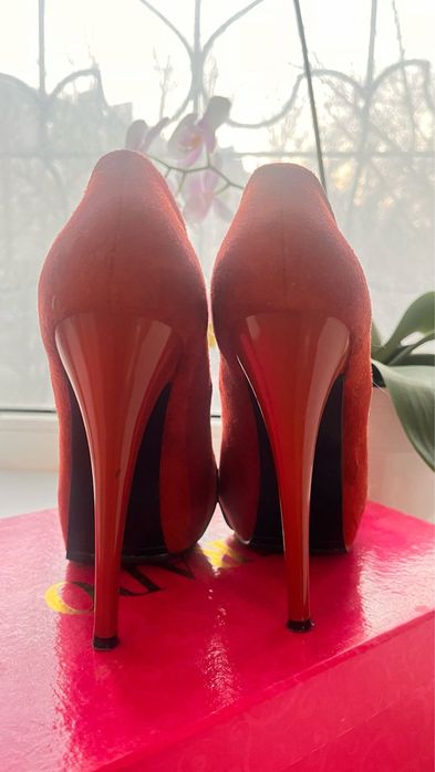 Продам туфли суперские