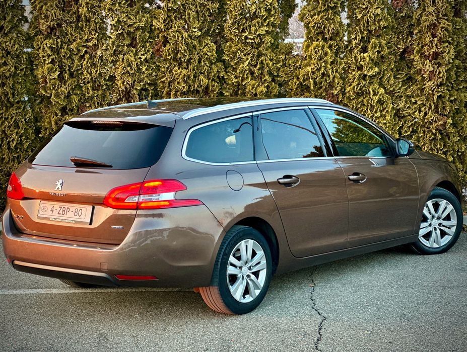 Peugeot 308 SW 1.6 BlueHdi 120Cp 2015 Panoramic Navigatie