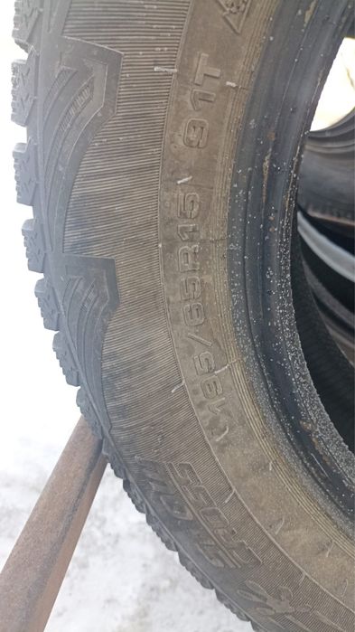 Зимние шины 195/65/15